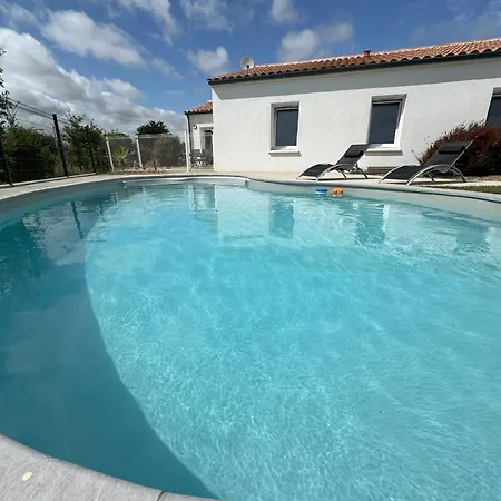 Maison Recente Avec Piscine A 15' Des Plages En Velo *