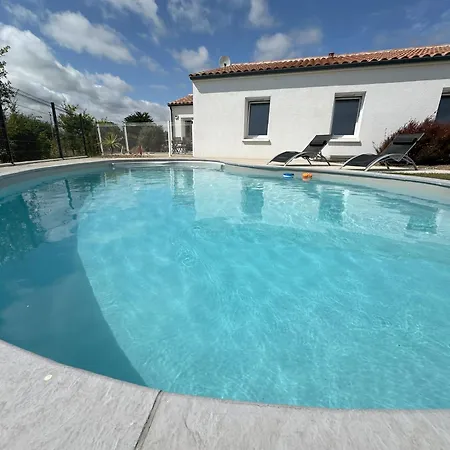 Maison Recente Avec Piscine A 15' Des Plages En Velo *