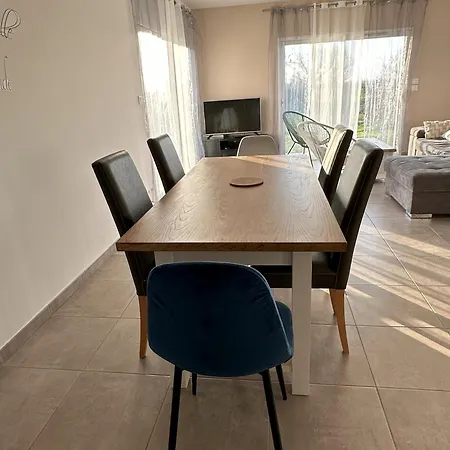 بيت للعطل Maison Recente Avec Piscine A 15' Des Plages En Velo Le Bernard